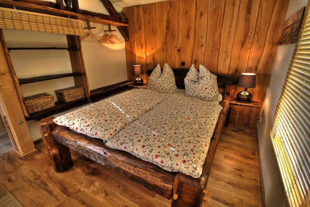 Bed and Breakfast Am Ruebenkeller à Binzenbach Chambre photo