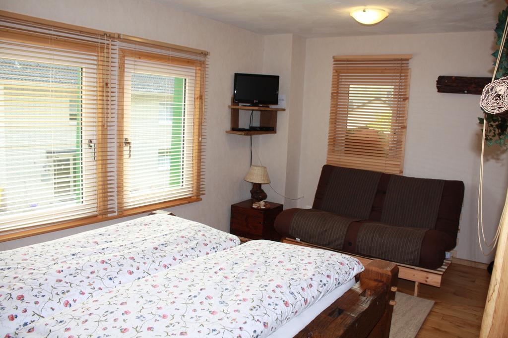 Bed and Breakfast Am Ruebenkeller à Binzenbach Chambre photo
